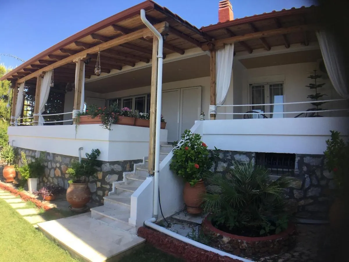 Beautiful Beach House Gerakini