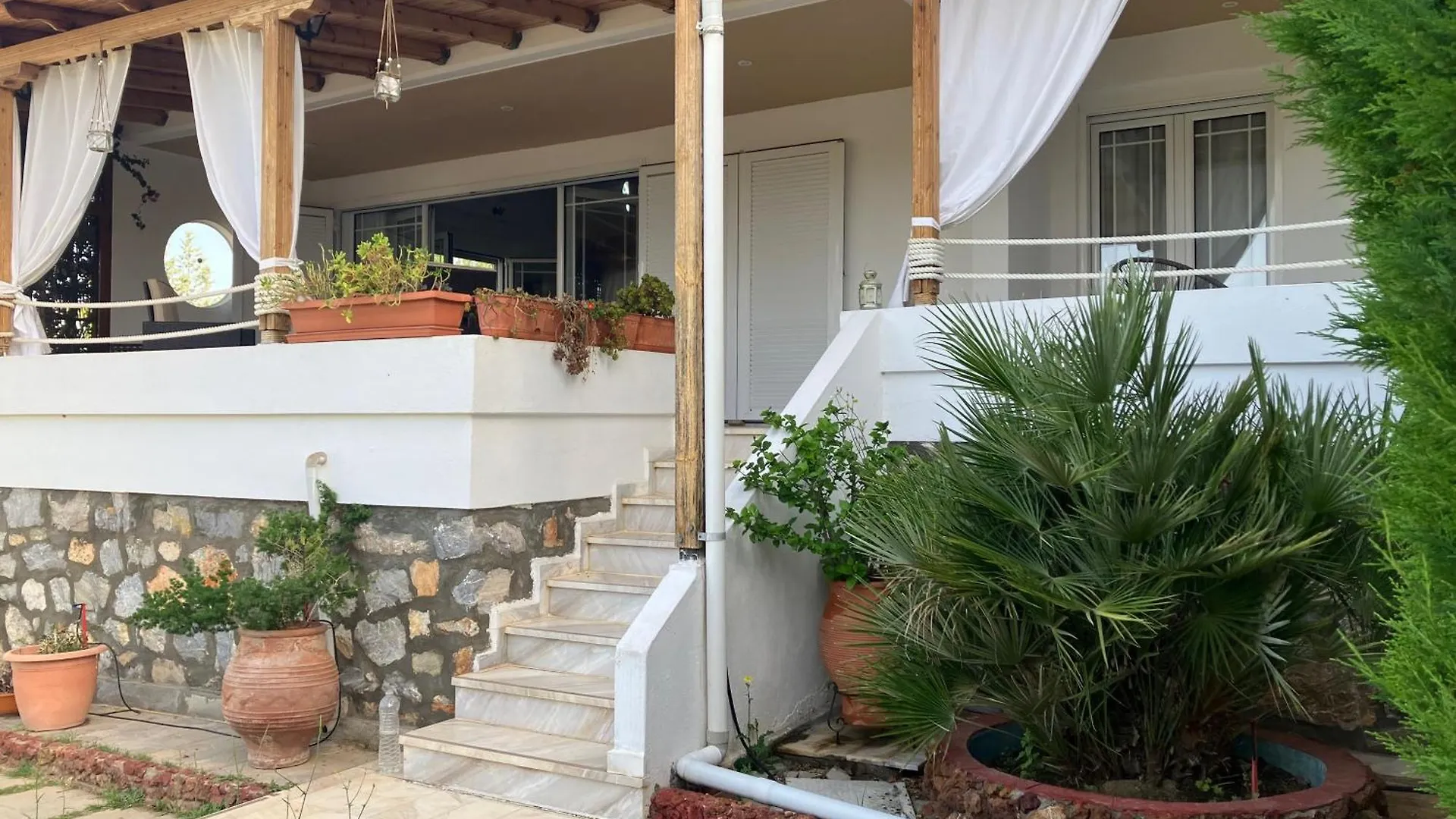 Beautiful Beach House Gerakini